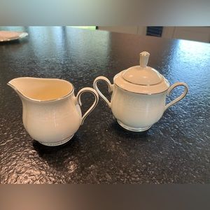 NWOT: Lenox Courtyard Platinum: Sugar and Creamer 3-Piece Set